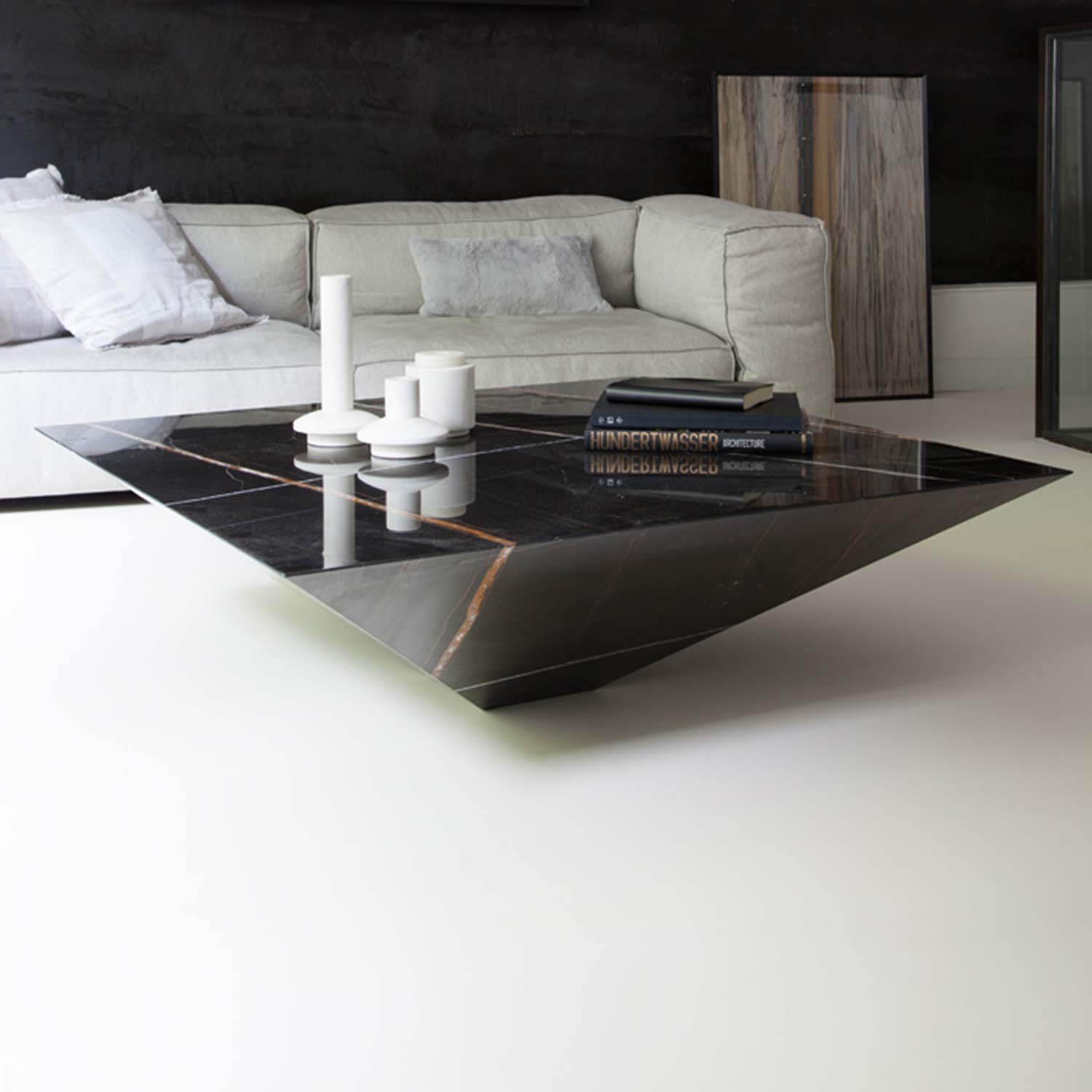 LYTHOS low table